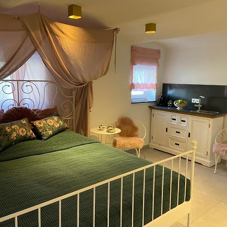 Luxus Ferienwohnung Mit Whirlpool Runkel エクステリア 写真